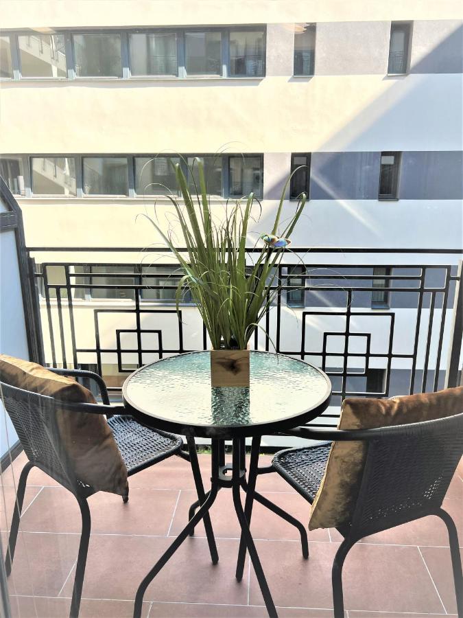 Luxe Central Studio With Pool, Parking & Ac Budapeşte Dış mekan fotoğraf