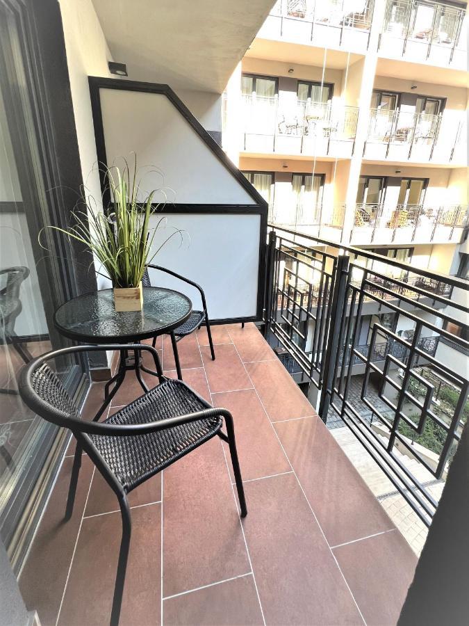 Luxe Central Studio With Pool, Parking & Ac Budapeşte Dış mekan fotoğraf