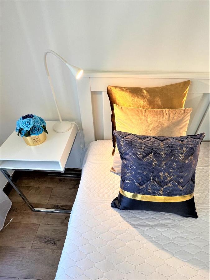 Luxe Central Studio With Pool, Parking & Ac Budapeşte Dış mekan fotoğraf