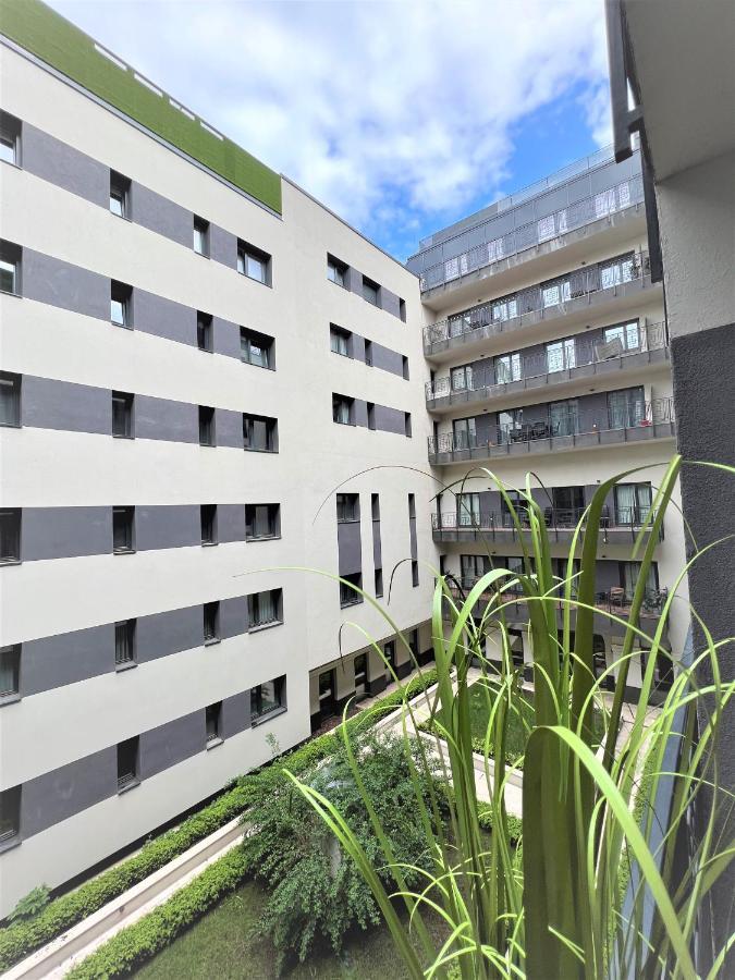 Luxe Central Studio With Pool, Parking & Ac Budapeşte Dış mekan fotoğraf