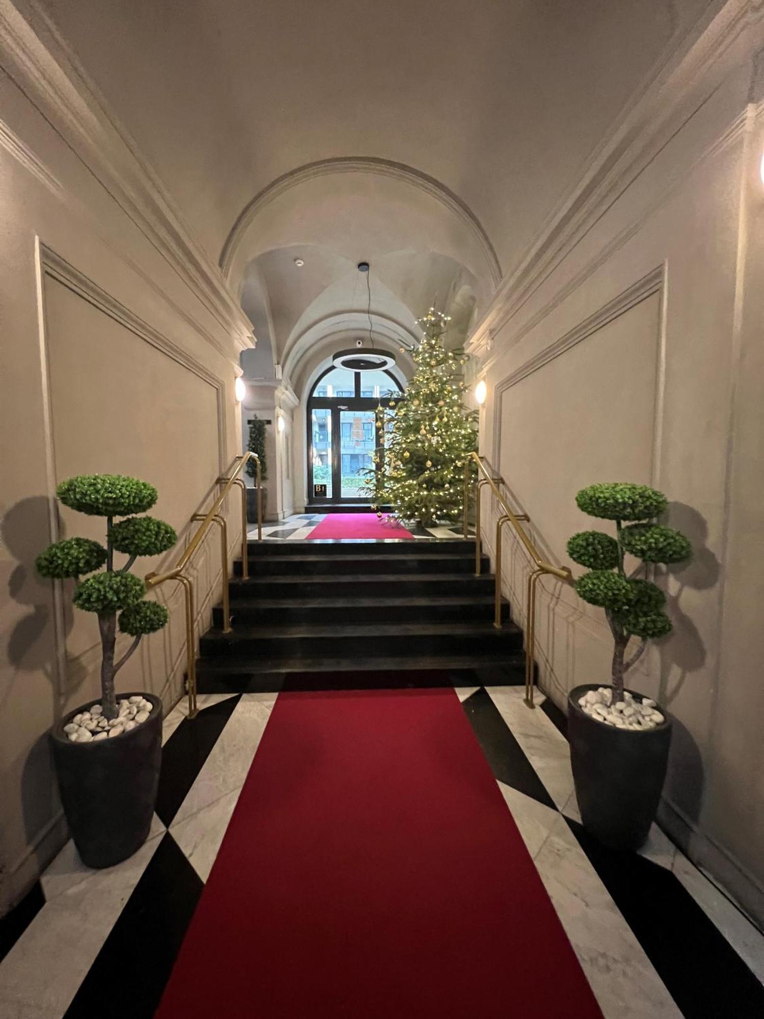 Luxe Central Studio With Pool, Parking & Ac Budapeşte Dış mekan fotoğraf
